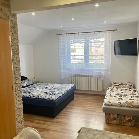 Homestay Renata Нова-Лесна Экстерьер фото