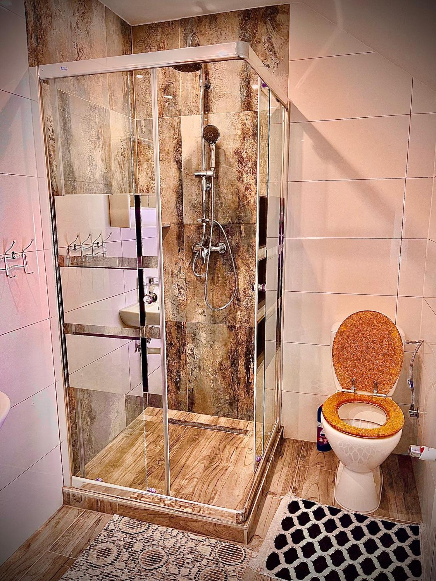 Homestay Renata Нова-Лесна Экстерьер фото