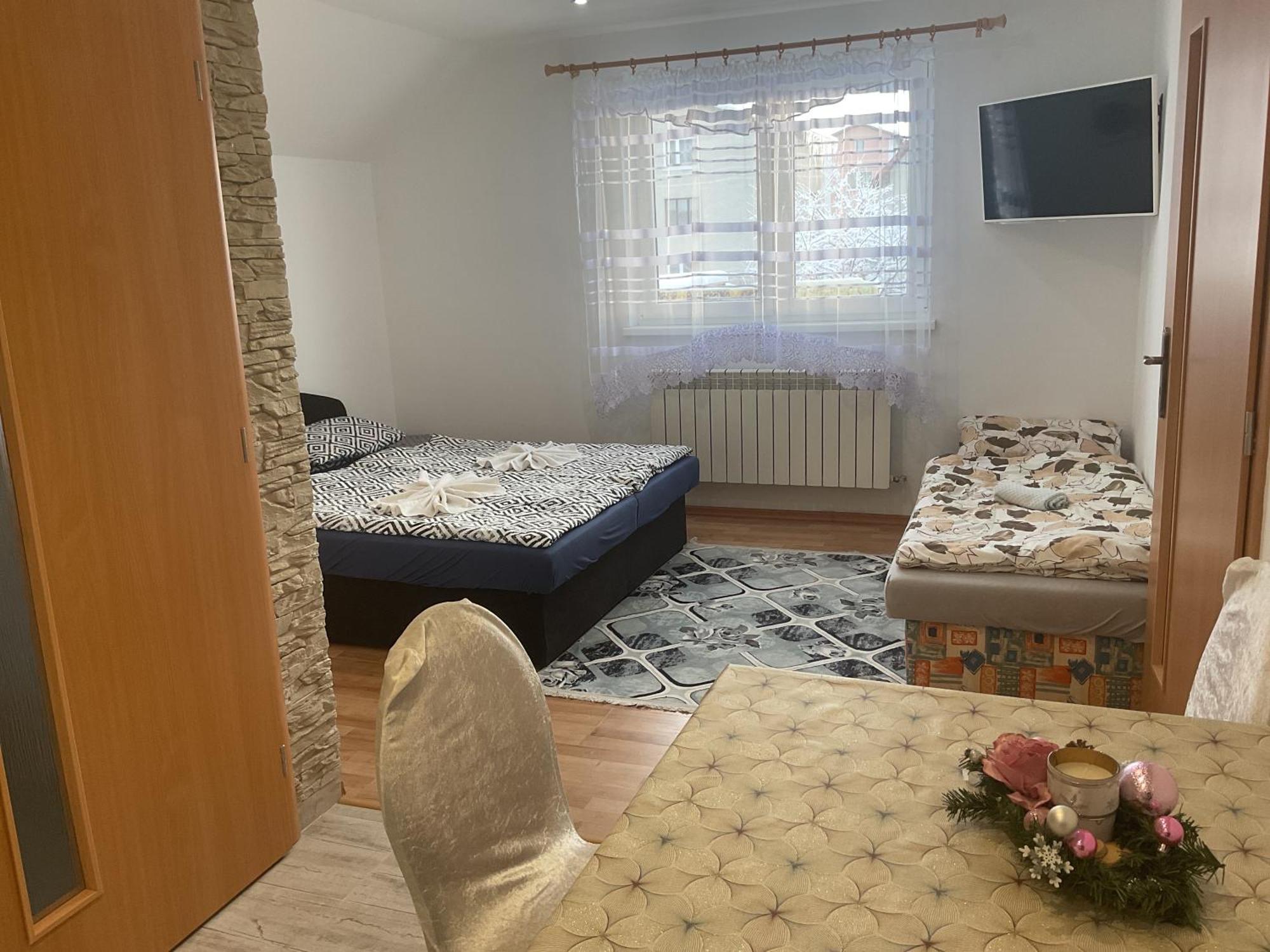 Homestay Renata Нова-Лесна Экстерьер фото
