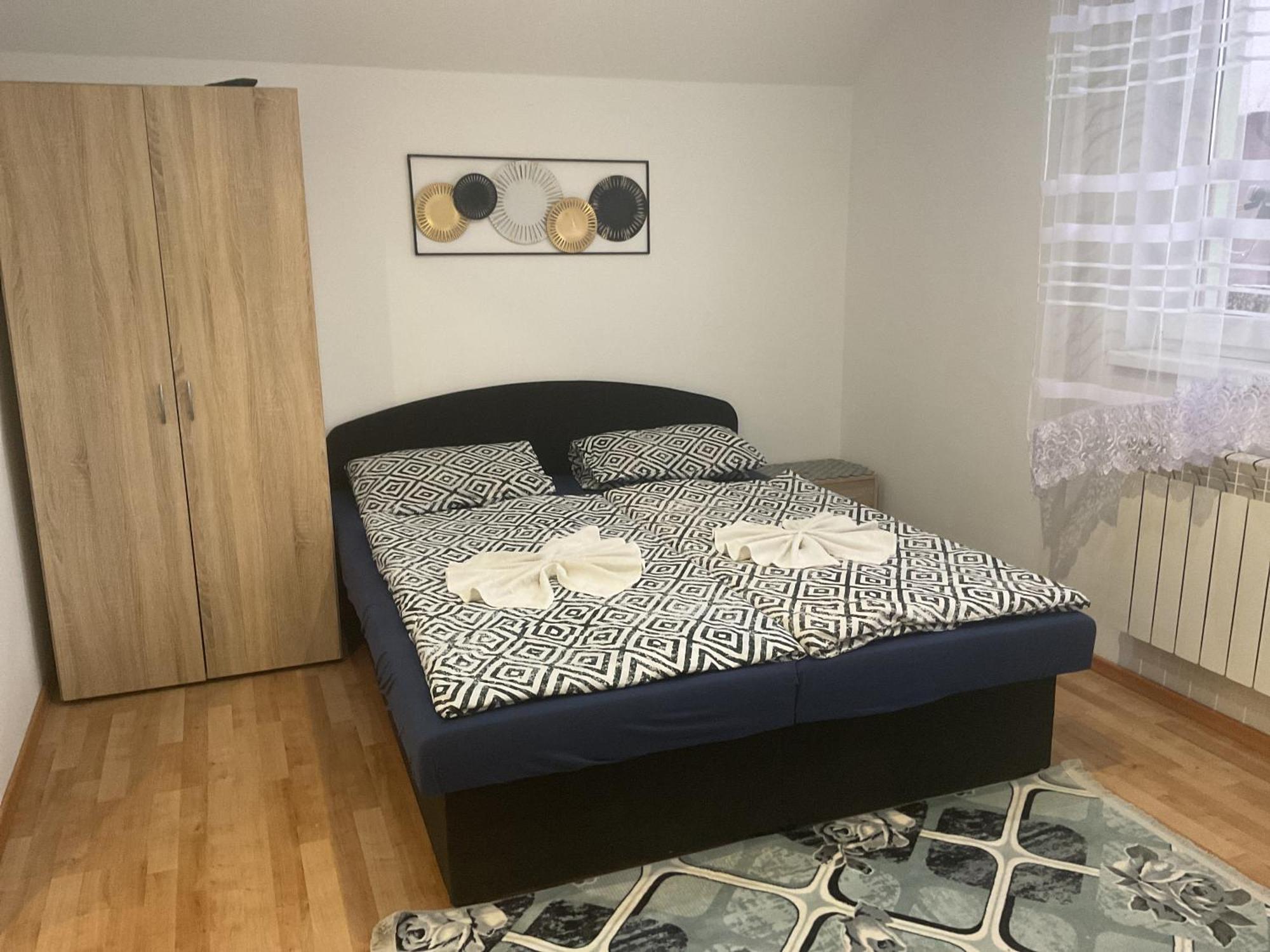 Homestay Renata Нова-Лесна Экстерьер фото