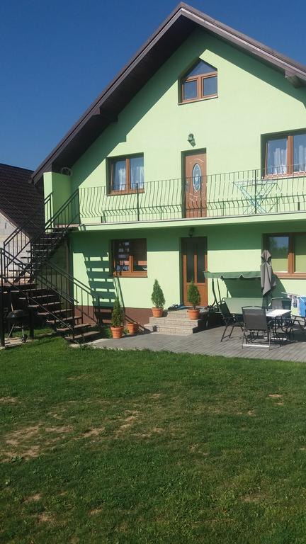 Homestay Renata Нова-Лесна Экстерьер фото