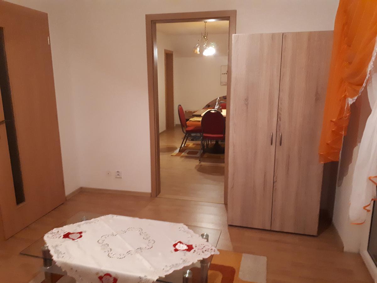 Homestay Renata Нова-Лесна Экстерьер фото