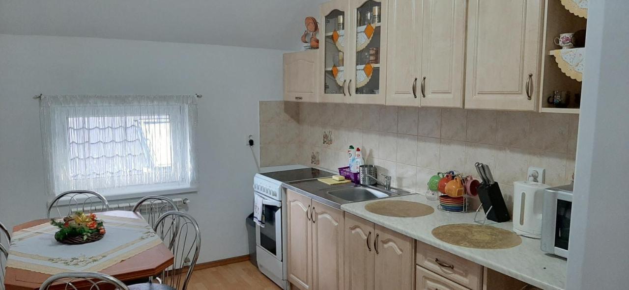 Homestay Renata Нова-Лесна Экстерьер фото
