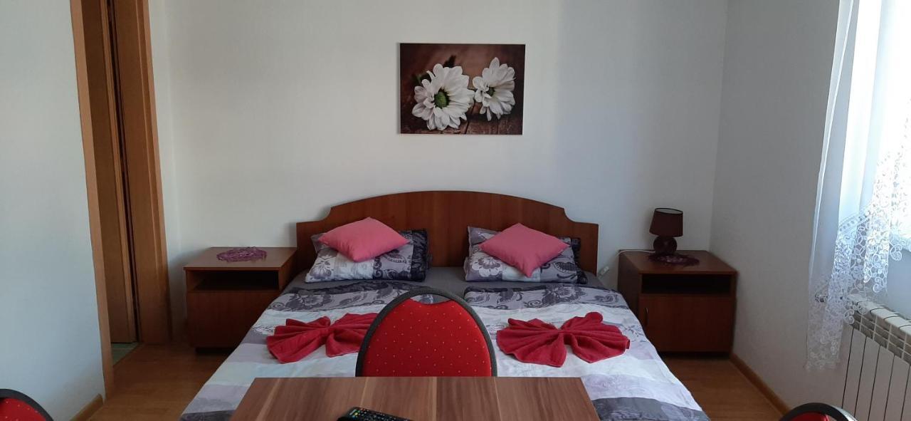 Homestay Renata Нова-Лесна Экстерьер фото